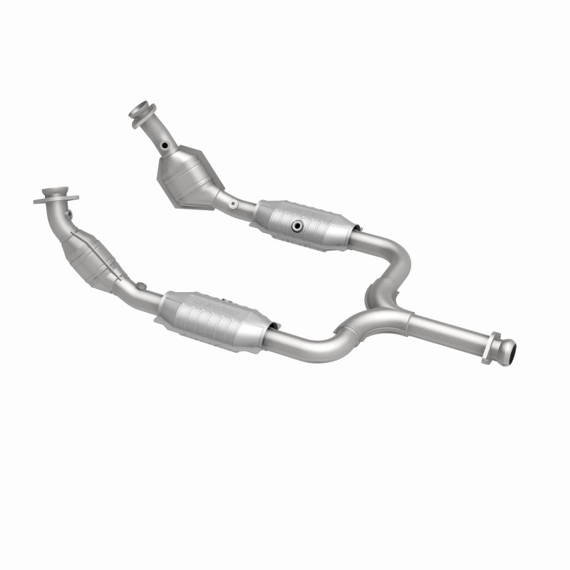 MagnaFlow Direct Fit Catalytic Converter 99-01 Ford Mustang 3.8L