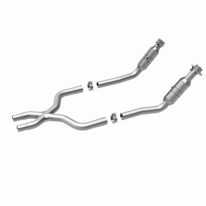 MagnaFlow Direct Fit Catalytic Converter 2011 Ford Mustang 3.7L