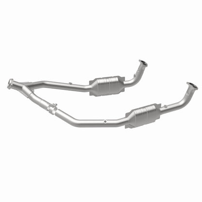 MagnaFlow Direct Fit Catalytic Converter OEM 2003 Land Rover Discovery Underbody