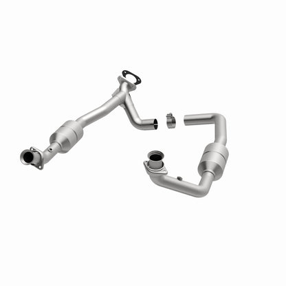 MagnaFlow Direct Fit Catalytic Converter 00-03 Ford E150 5.4L