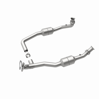 MagnaFlow Direct Fit Catalytic Converter 00-03 Ford E150 5.4L