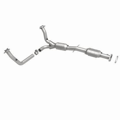 MagnaFlow Direct Fit Catalytic Converter 00-04 Chevy S10 4.3L 2WD