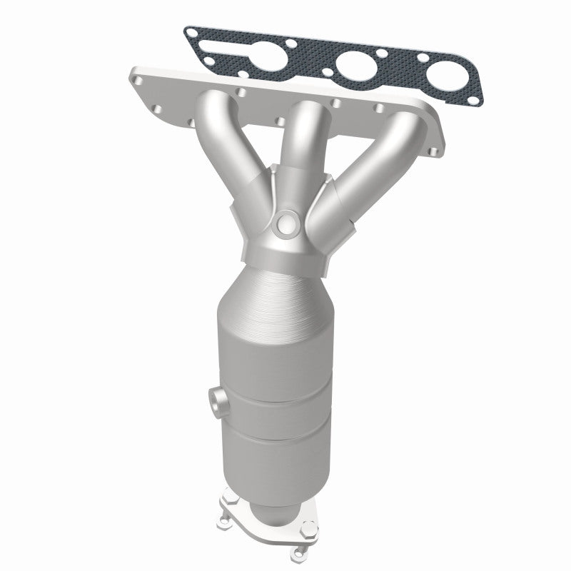 MagnaFlow Direct Fit Catalytic Converter 04-05 Suz Verona2.5 Manifold Front