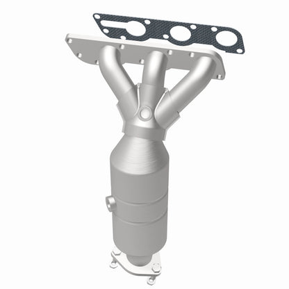 MagnaFlow Direct Fit Catalytic Converter 04-05 Suz Verona2.5 Manifold Front