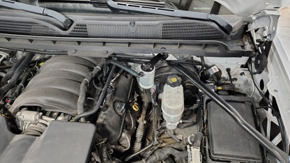 J&L 14-18 Chevy Silverado 1500 / 14-18 GMC Sierra 1500 4.3L V6 Oil Separator - Clear Anodized