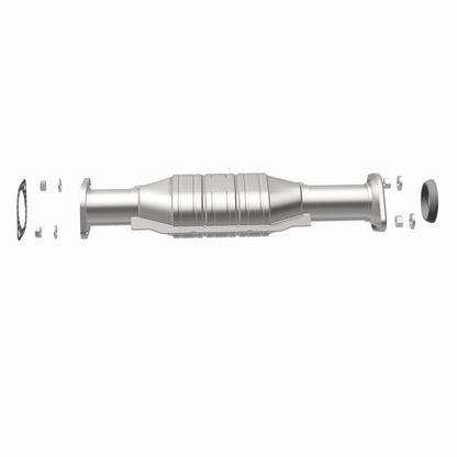 MagnaFlow Direct Fit Catalytic Converter 01-02 Montero 3.5L Rear