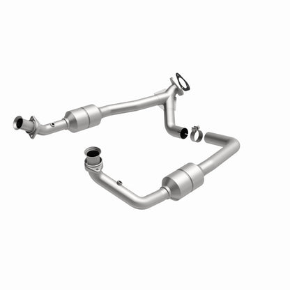 MagnaFlow Direct Fit Catalytic Converter 00-03 Ford E150 5.4L