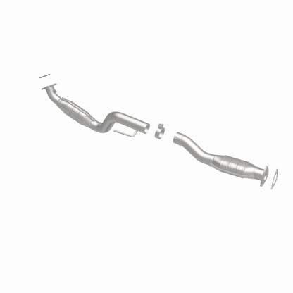 MagnaFlow Direct Fit Catalytic Converter 03-05 Express 2500 4.8L Passenger Side