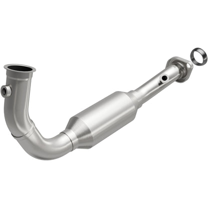 MagnaFlow Direct Fit Catalytic Converter OEM 2004 Jeep Liberty Underbody