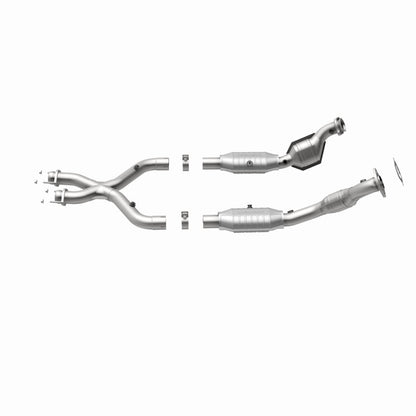 MagnaFlow Direct Fit Catalytic Converter 99-01 Ford Mustang 4.6L