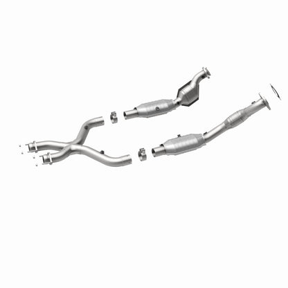MagnaFlow Direct Fit Catalytic Converter 99-01 Ford Mustang 4.6L