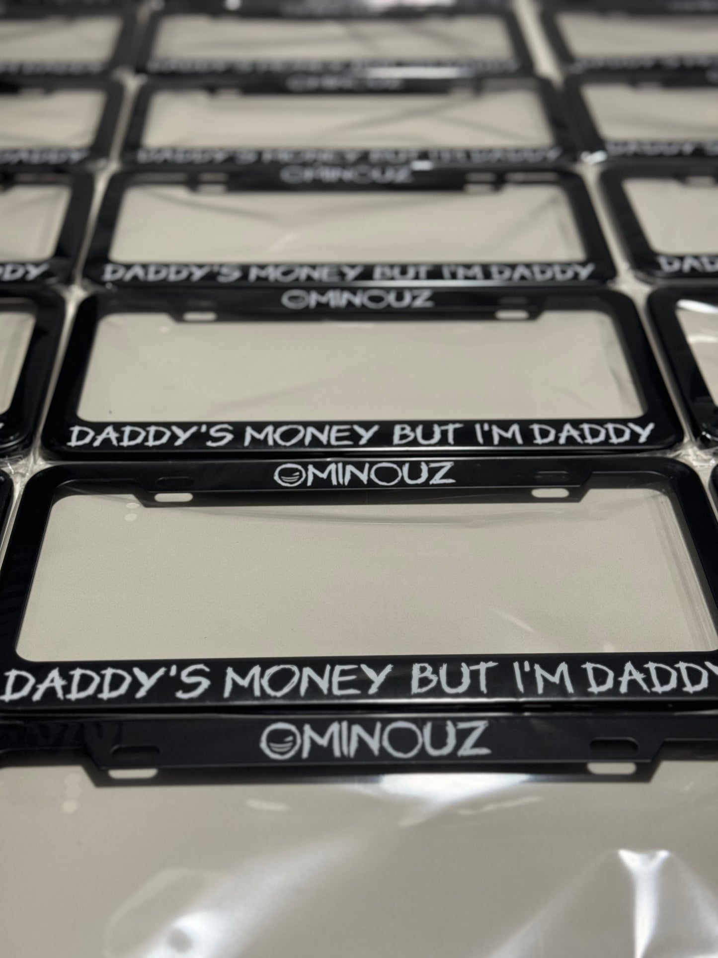 OMINOUZ PLATE