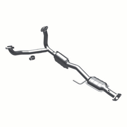 MagnaFlow Direct Fit Catalytic Converter 90-95 Ford Aerostar 4.0L CA