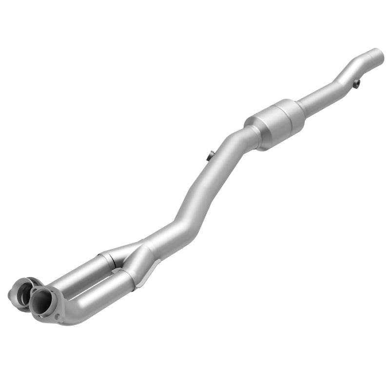 MagnaFlow Direct Fit Catalytic Converter 96-97 BMW 840 4.4L Driver Side