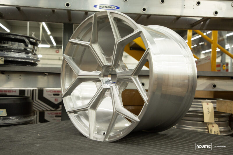 Vossen x Novitec NL4-Cl 20x9 - Centerlock - ET24 - Brushed Gloss Clear Lambo Aventador Front Wheel