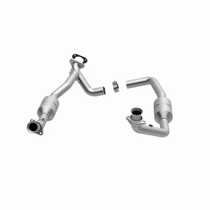MagnaFlow Direct Fit Catalytic Converter 00-03 Ford E150 5.4L