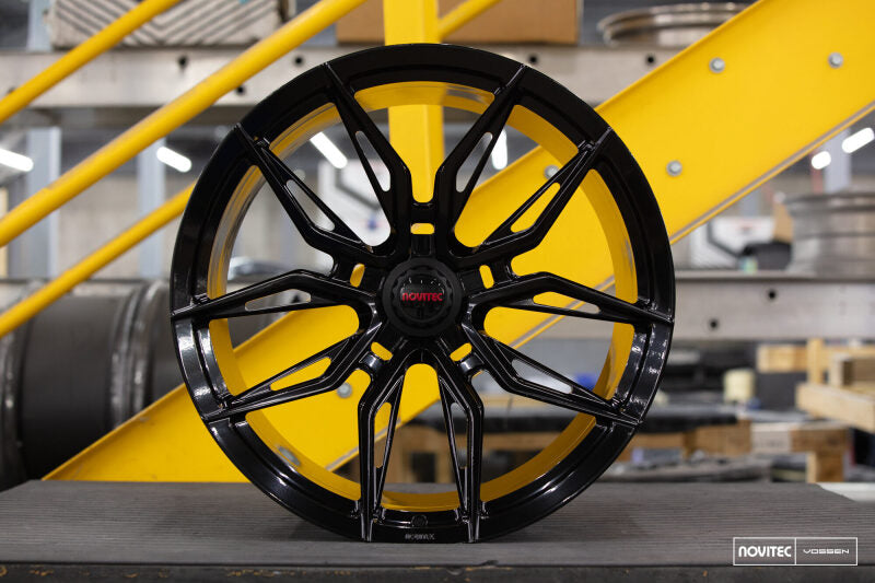Vossen x Novitec NF11 21x10 - 5x114.3 BP - ET32 - Gloss Black Ferrari 812 Superfast/GTS Front Wheel