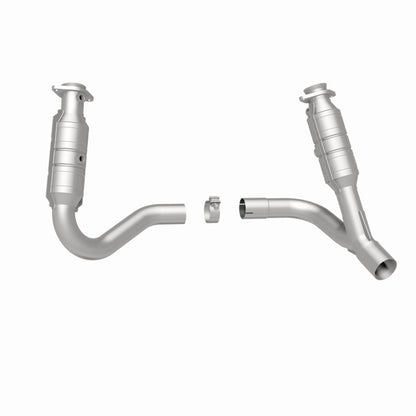 MagnaFlow Direct Fit Catalytic Converter 2008 Chrysler Aspen 4.7L/Dodge Durango 4.7L 2WD