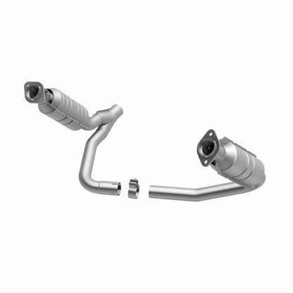 MagnaFlow 06 Mitsubishi Raider Direct Fit Catalytic Converter (California)