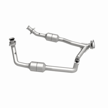 MagnaFlow Direct Fit Catalytic Converter 00-03 Ford E150 5.4L