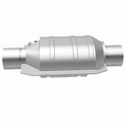 MagnaFlow Universal Catalytic Converter 2 W/Single O2 Boss