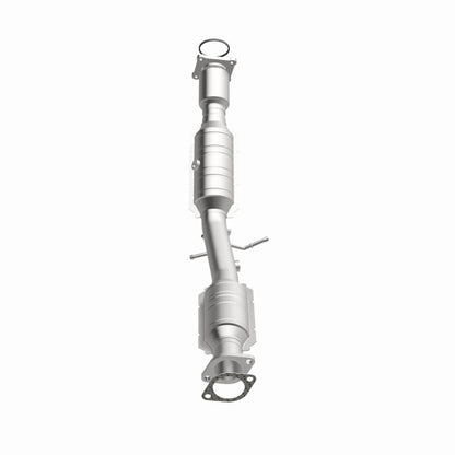 MagnaFlow Direct Fit Catalytic Converter 05-09 Volvo V50 2.4L