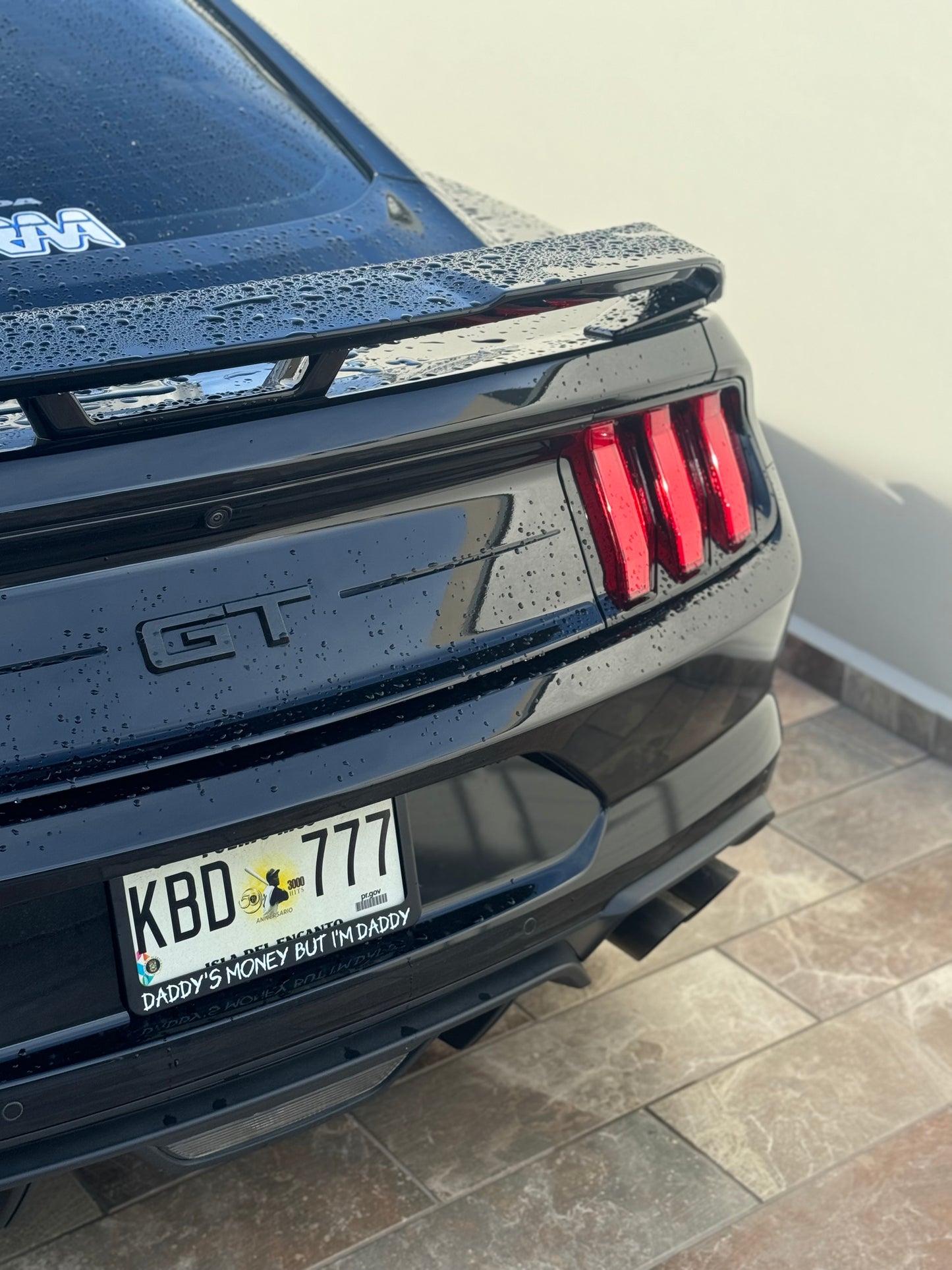 OMINOUZ PLATE