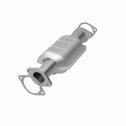 MagnaFlow Direct Fit Catalytic Converter 01-04 Nissan Frontier 2.4L