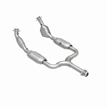 MagnaFlow Direct Fit Catalytic Converter 99-01 Ford Mustang 3.8L