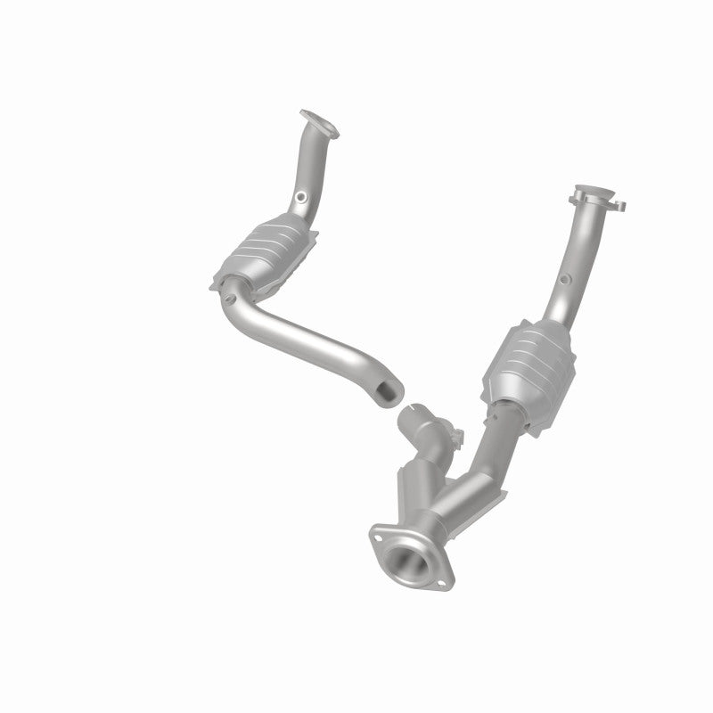 MagnaFlow Direct Fit Catalytic Converter 03-06 Chevy SSR 5.3/6.0 OEM