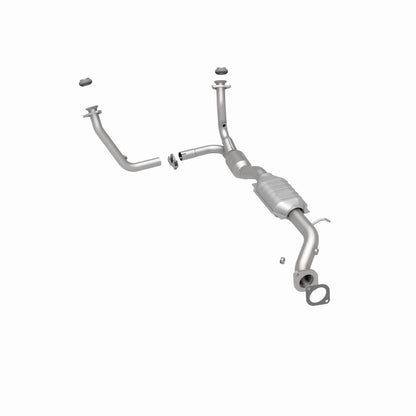 MagnaFlow Direct Fit Catalytic Converter 01-05 Chevy Blazer 4.3L 2WD