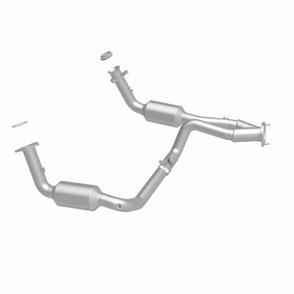 MagnaFlow 04-06 Chevrolet Silverado 1500 5.3L Direct Fit Catalytic Converter