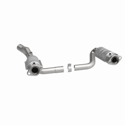 MagnaFlow Direct Fit Catalytic Converter Raider 2006 8 4.7L
