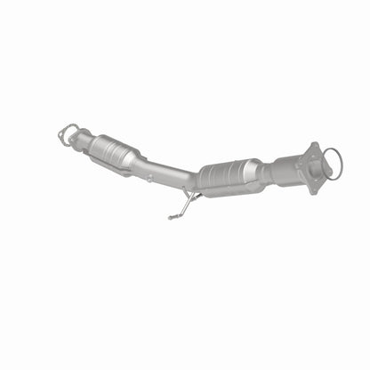 MagnaFlow Direct Fit Catalytic Converter 05-09 Volvo V50 2.4L