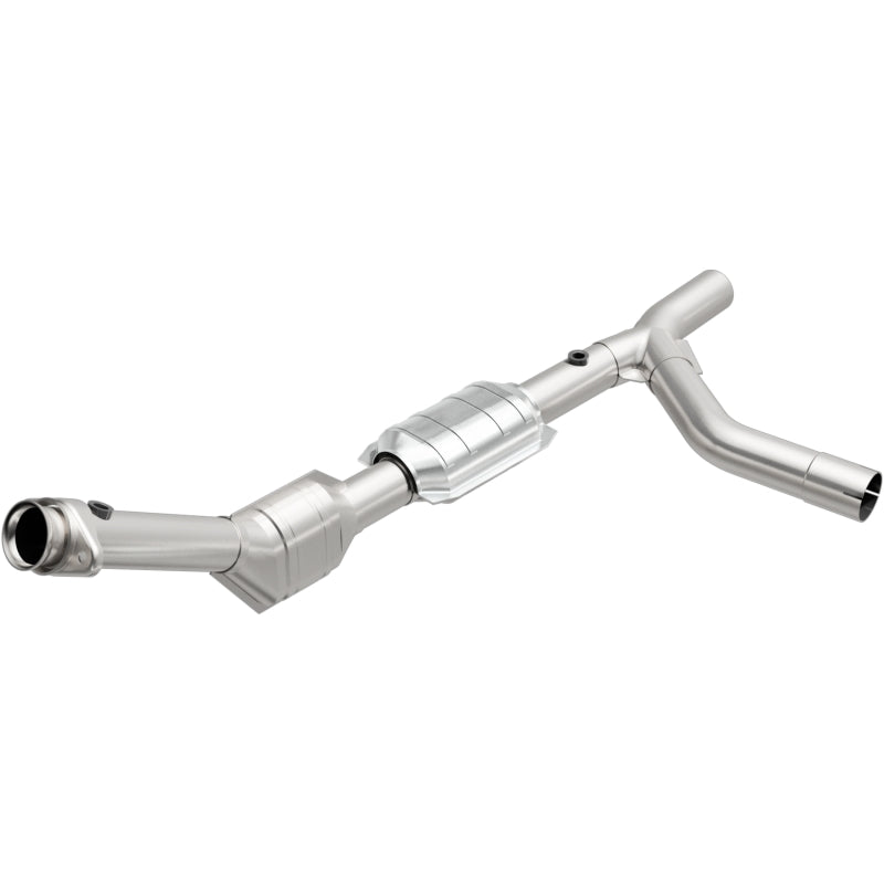 MagnaFlow Direct Fit Catalytic Converter 00-04 Ford E150 4.6L P/S