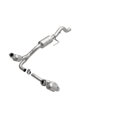 MagnaFlow Direct Fit Catalytic Converter 00-03 Durango 4WD 5.9L
