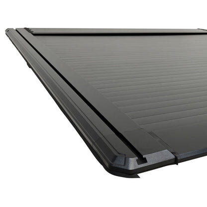 Westin 17-26 Ford F-250/F-350/F-450/F-550 SD 6ft 10in Bed Manual Retractable Tonneau Cover - Black
