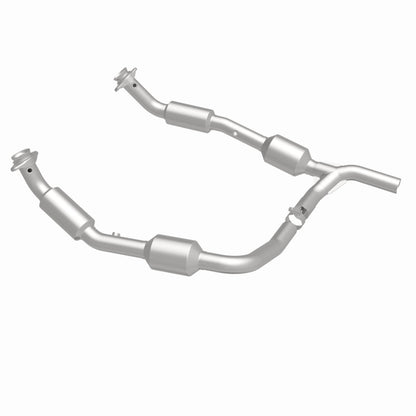 MagnaFlow Direct Fit Catalytic Converter OEM 07-08 Ford E-150
