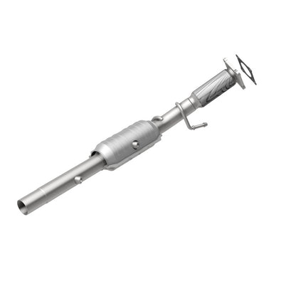 MagnaFlow Direct Fit Catalytic Converter 06-10 VW Beetle 2.5L