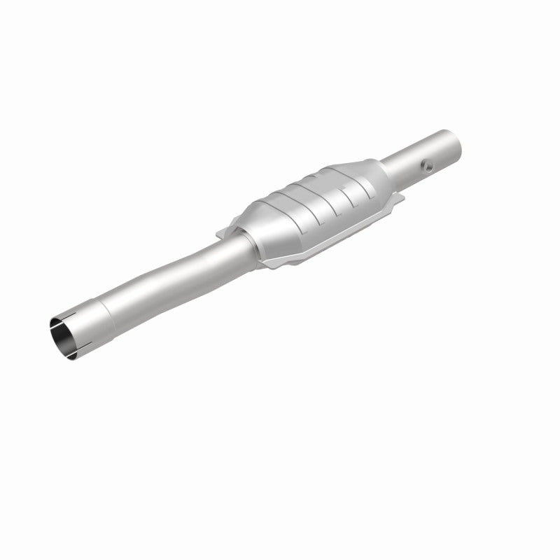 MagnaFlow Direct Fit Catalytic Converter 01-04 Jeep G/C 4.0L