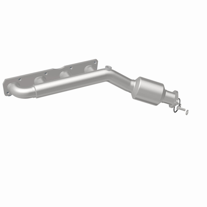 MagnaFlow Direct Fit Catalytic Converter Infiniti/Nissan Trucks 8 5.6L D/S Manifold (49 State)