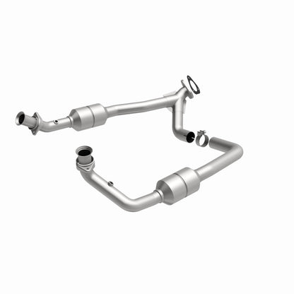 MagnaFlow Direct Fit Catalytic Converter 00-03 Ford E150 5.4L