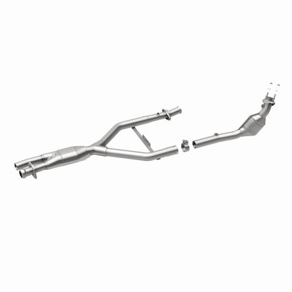 MagnaFlow Direct Fit Catalytic Converter 96-98 Lincoln Mark VIII 4.6L