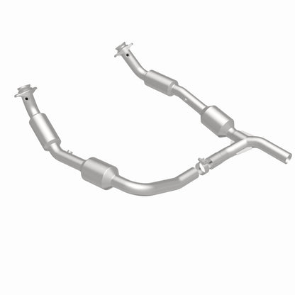 MagnaFlow Direct Fit Catalytic Converter OEM 07-08 Ford E-150