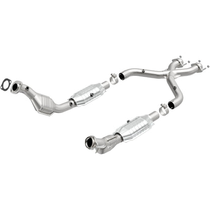 MagnaFlow Direct Fit Catalytic Converter 99-01 Ford Mustang 4.6L