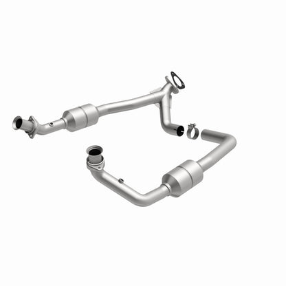 MagnaFlow Direct Fit Catalytic Converter 00-03 Ford E150 5.4L