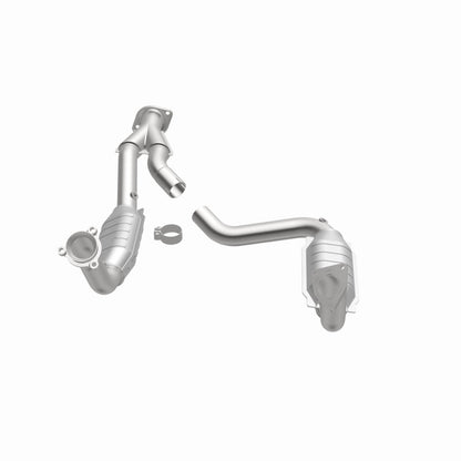 MagnaFlow Direct Fit Catalytic Converter 03-06 Chevy SSR 5.3/6.0 OEM