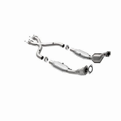 MagnaFlow Direct Fit Catalytic Converter 99-01 Ford Mustang 4.6L
