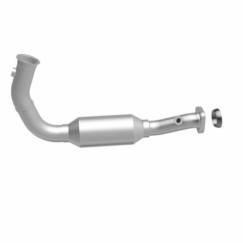 MagnaFlow Direct Fit Catalytic Converter OEM 2004 Jeep Liberty Underbody