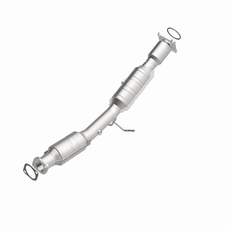MagnaFlow Direct Fit Catalytic Converter 05-09 Volvo V50 2.4L
